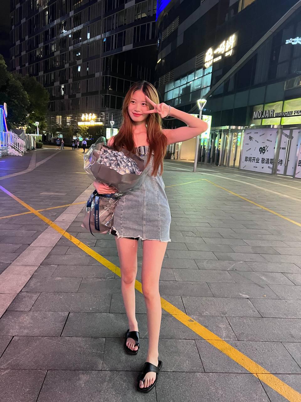 把女朋友嘴当逼操