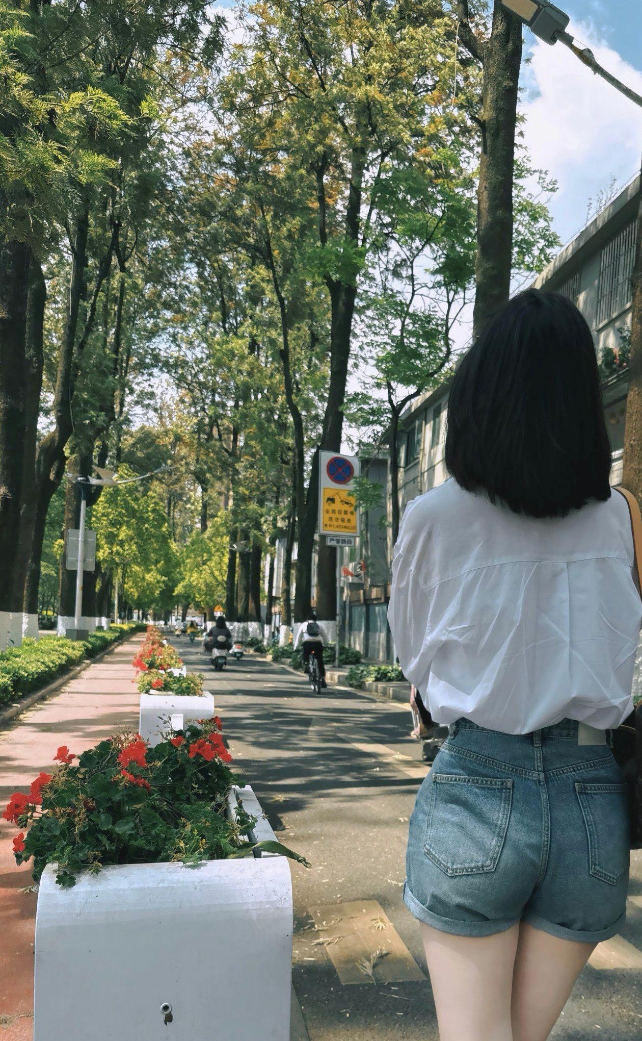 又一次偷偷录到嫂子叫床 叫真的骚啊