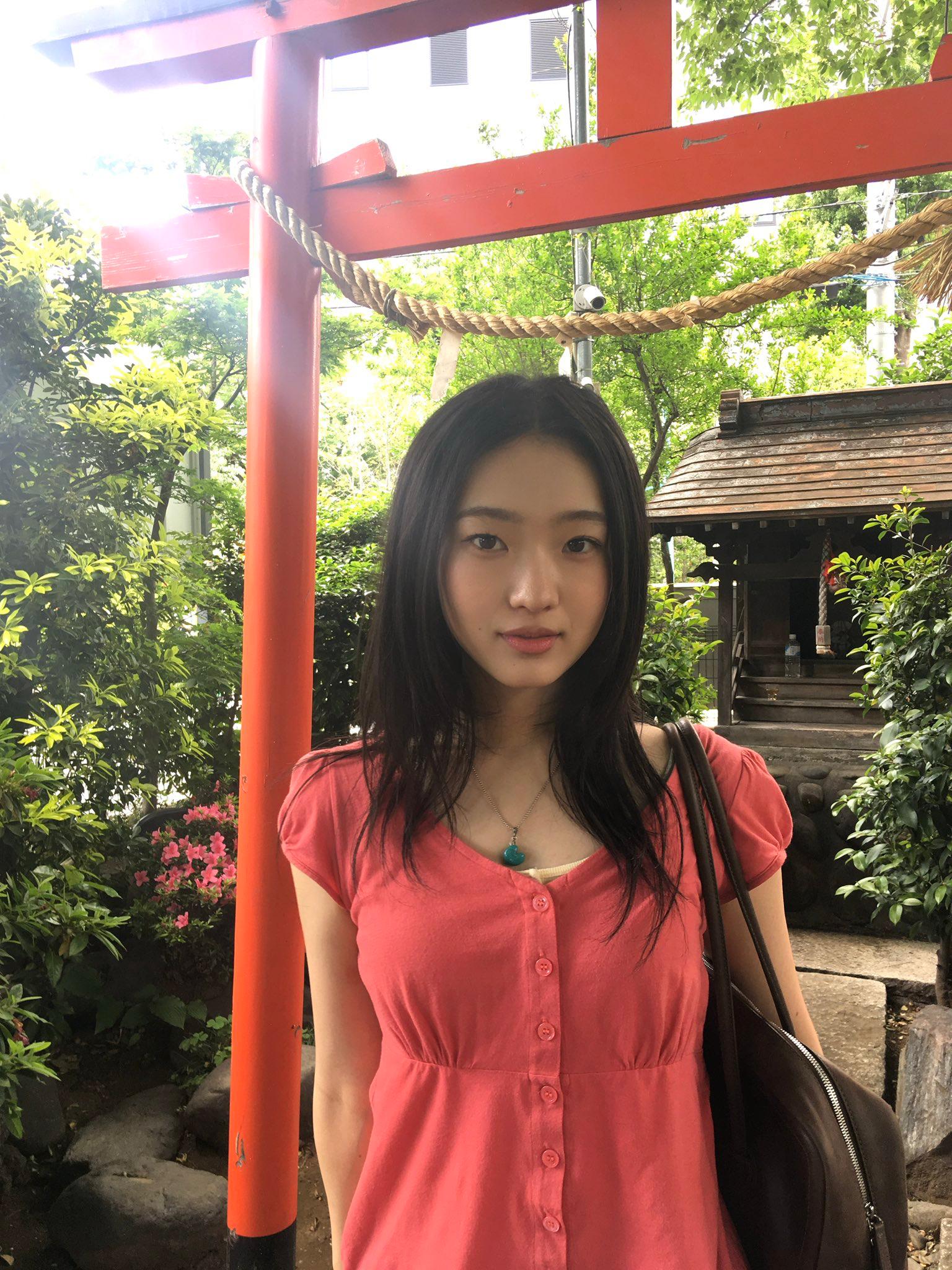 和女友日本旅游，晚上把女友干够呛。