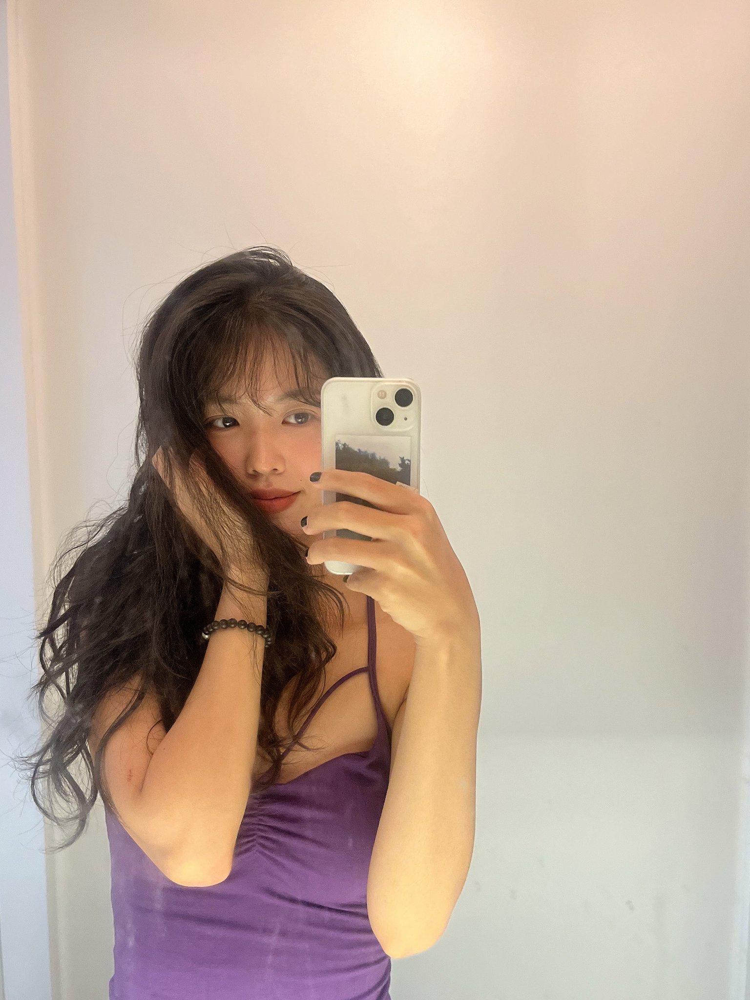 和反差模特女友做爱，说操死我，还要。