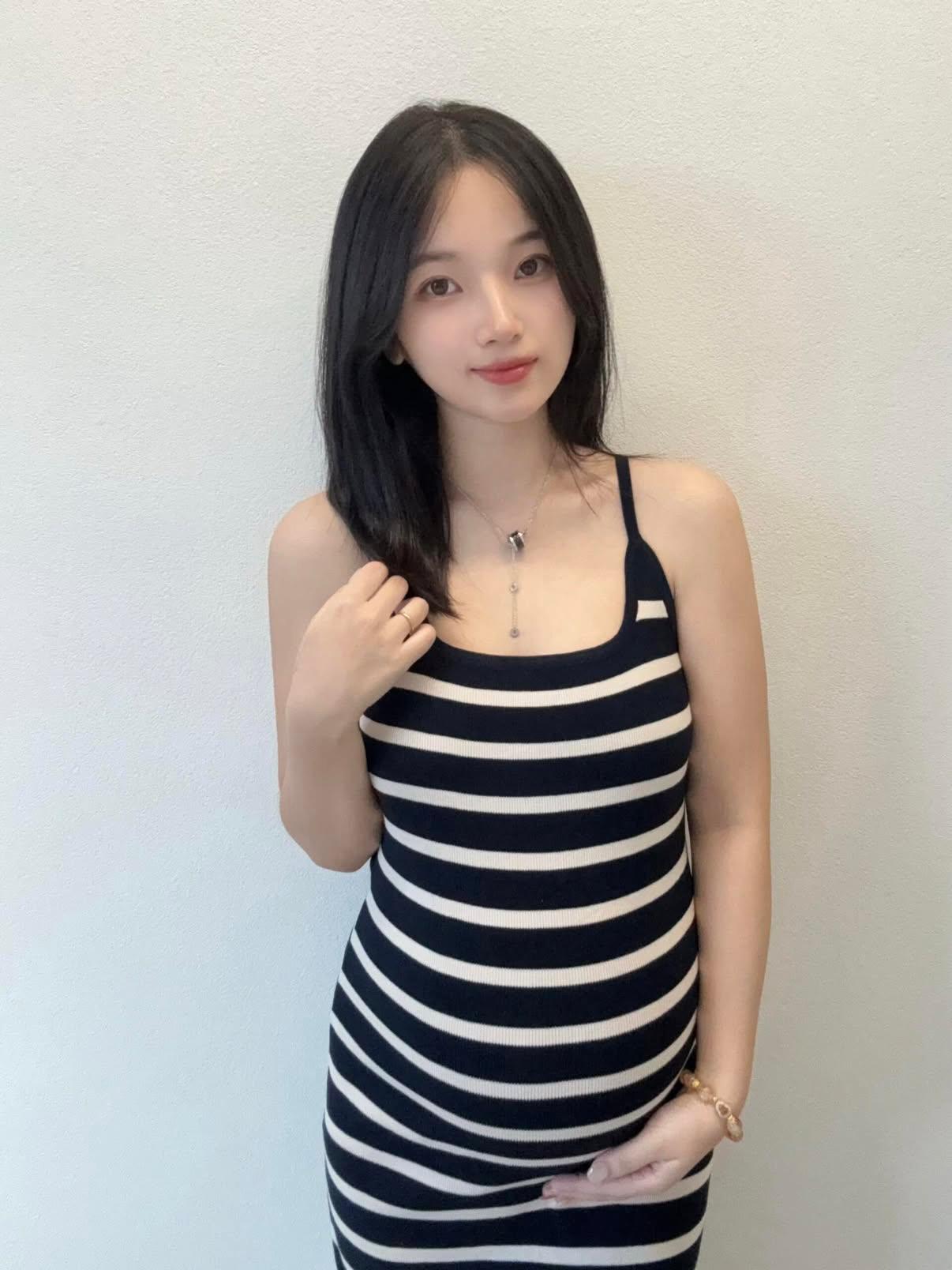 和怀孕老婆做爱，老婆说老公我受不了了。