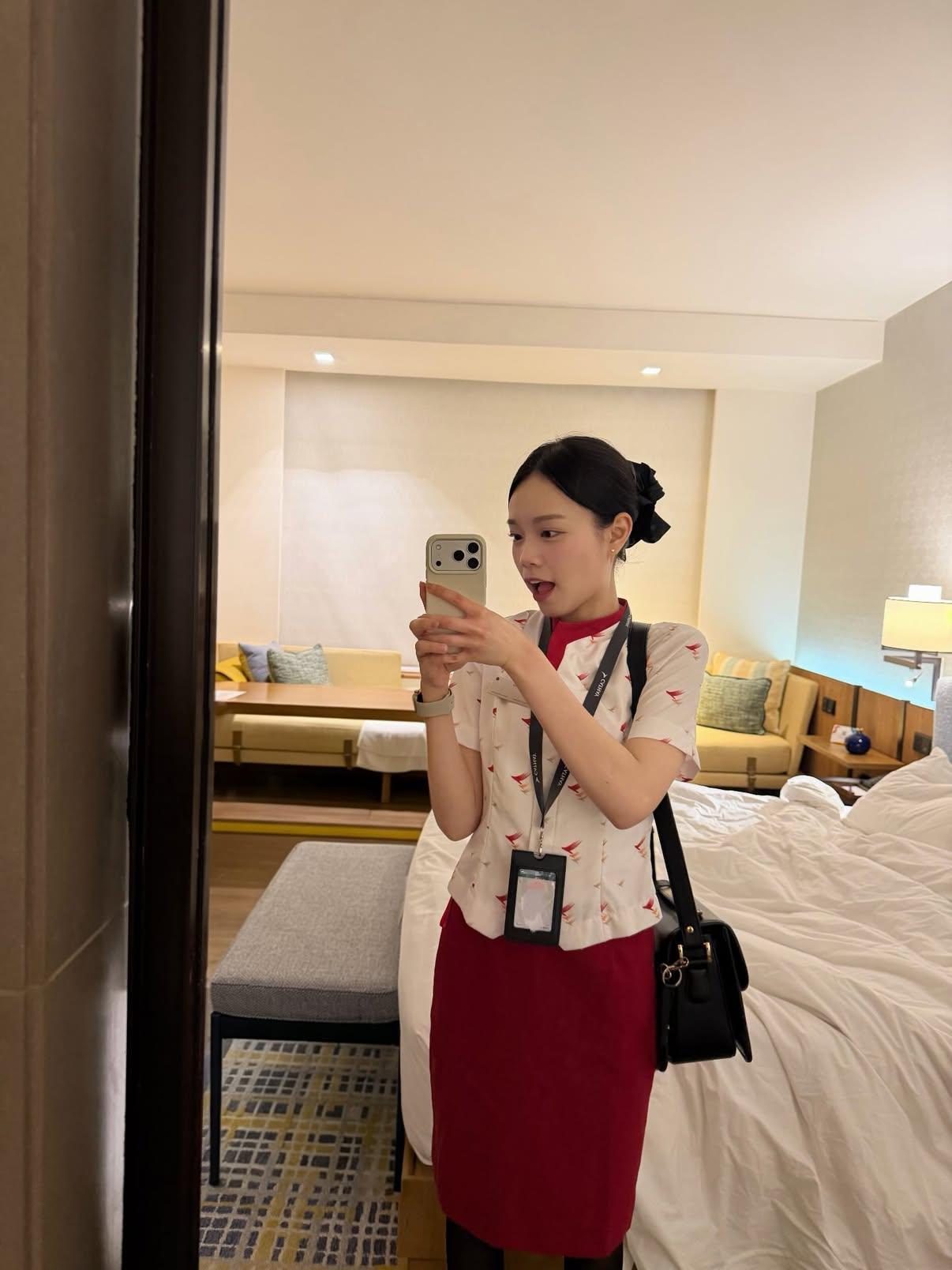 和空姐老婆的做爱录音，也不知道她有没有被机长日过。