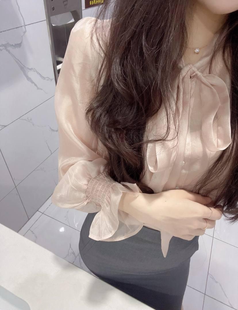 干河南骚逼女同事，有对白。