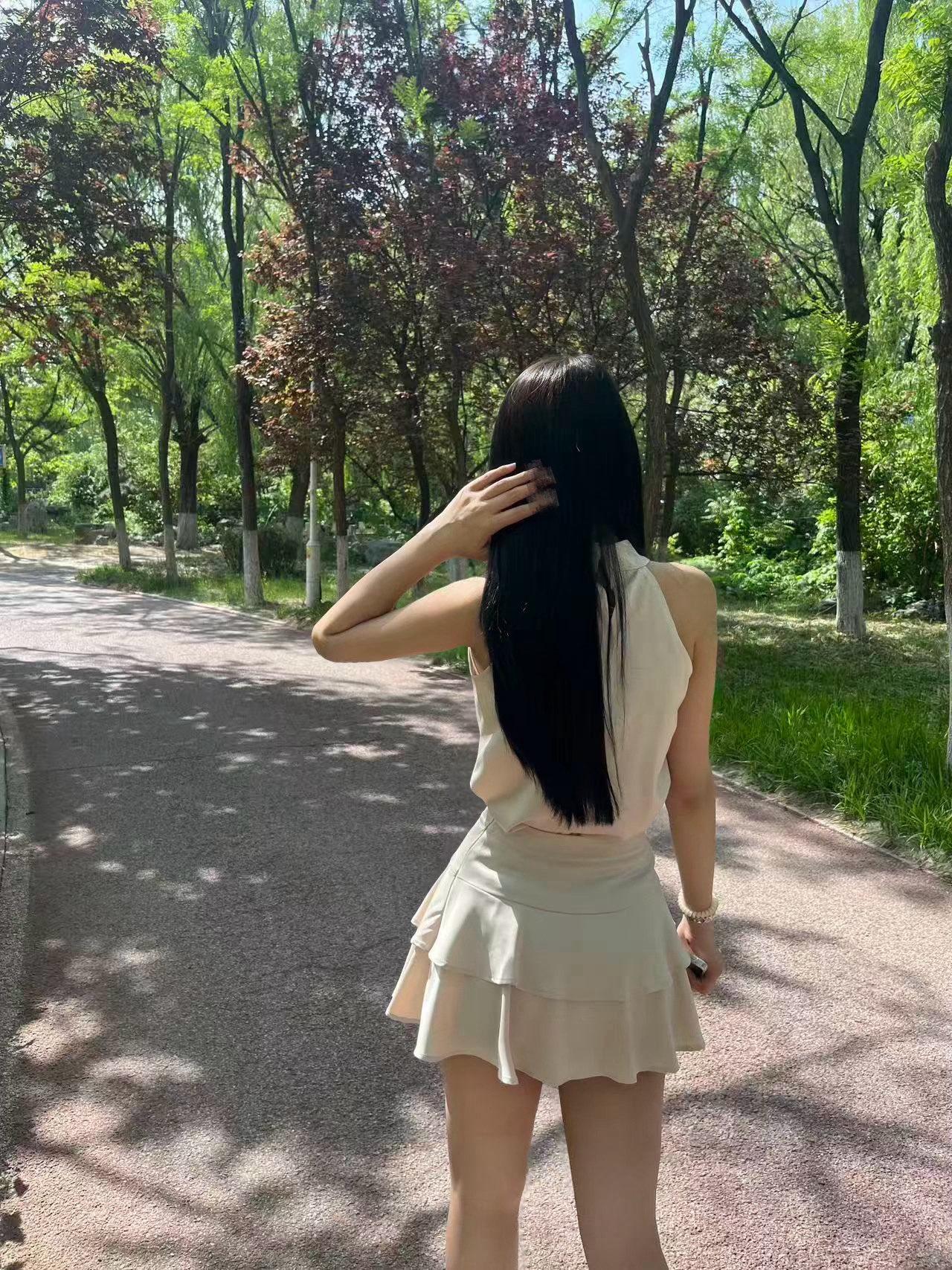 出差一个月，回来立马把老婆日了一顿，老婆说要被干尿了。