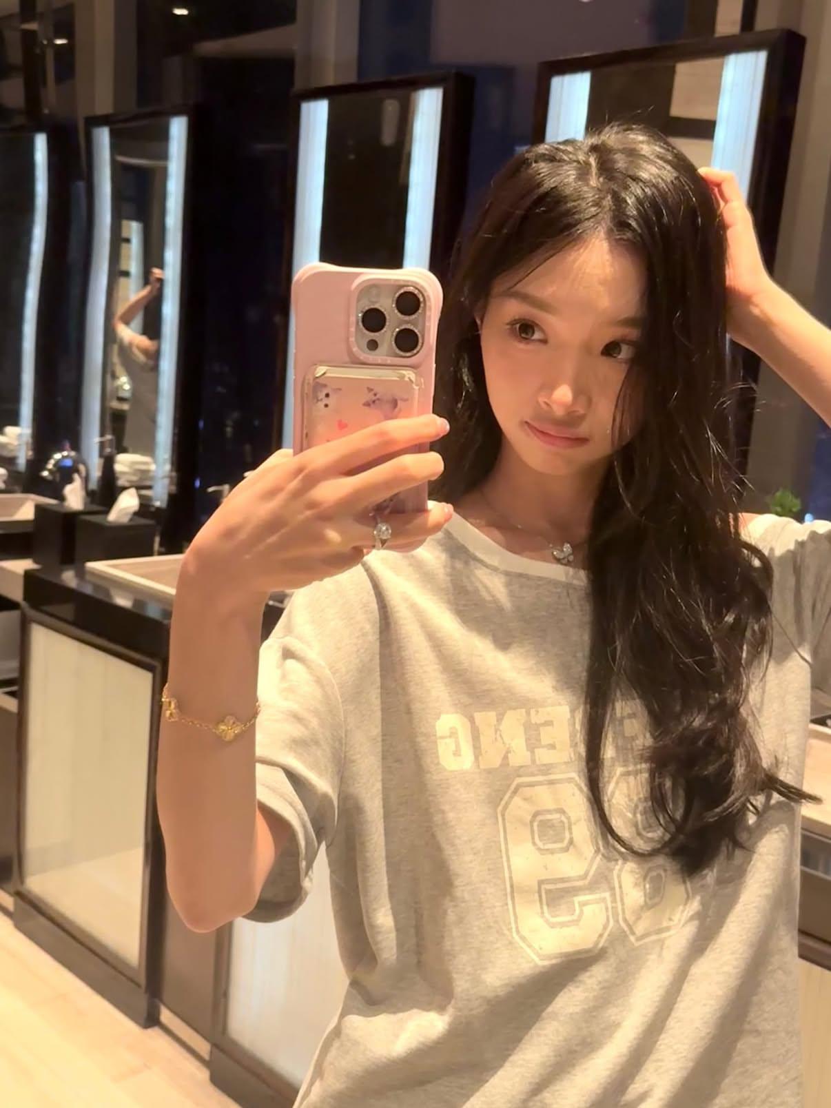 无套大学女友，被内射完还问射了怎么还能干我一下。