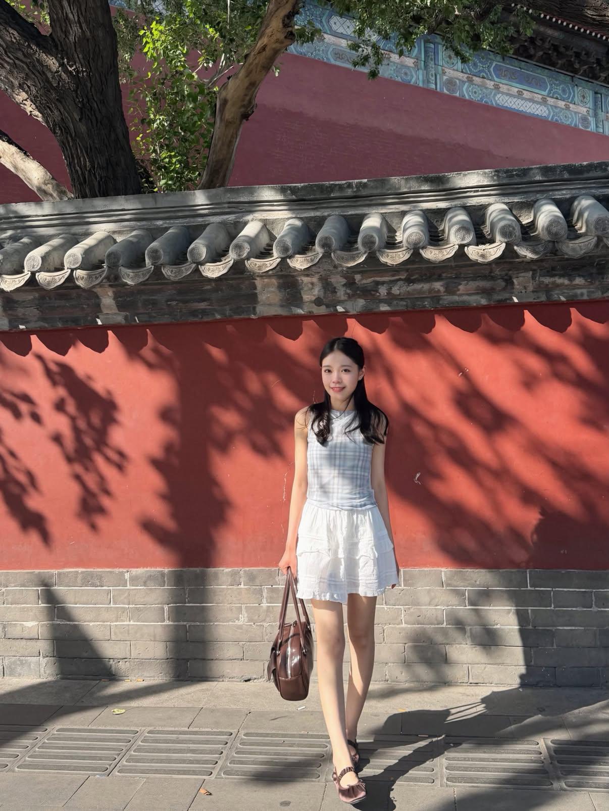 和女友北京旅游，晚上被我日的惨叫。