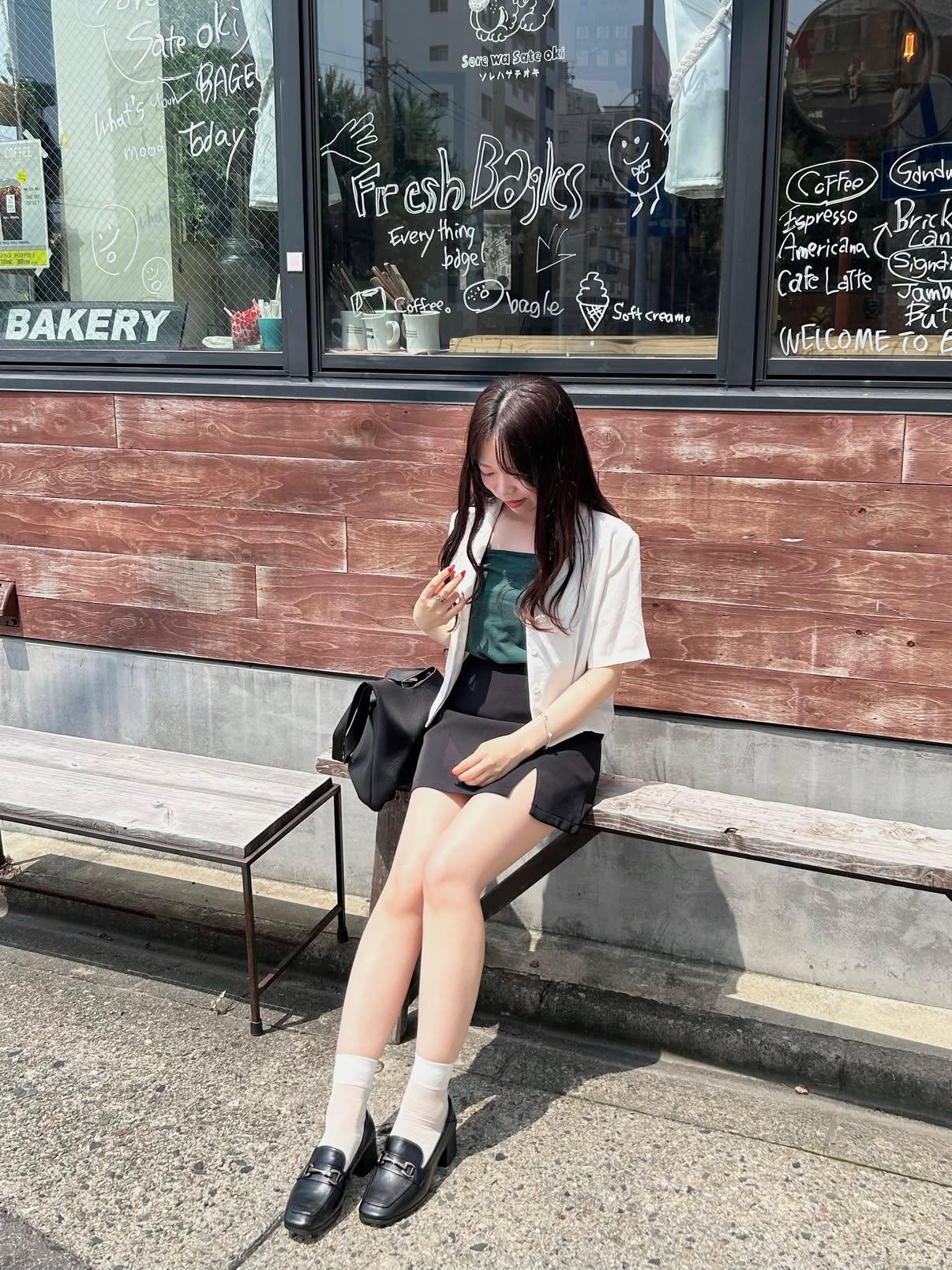 淫语调教研究生女友，说今天好大。