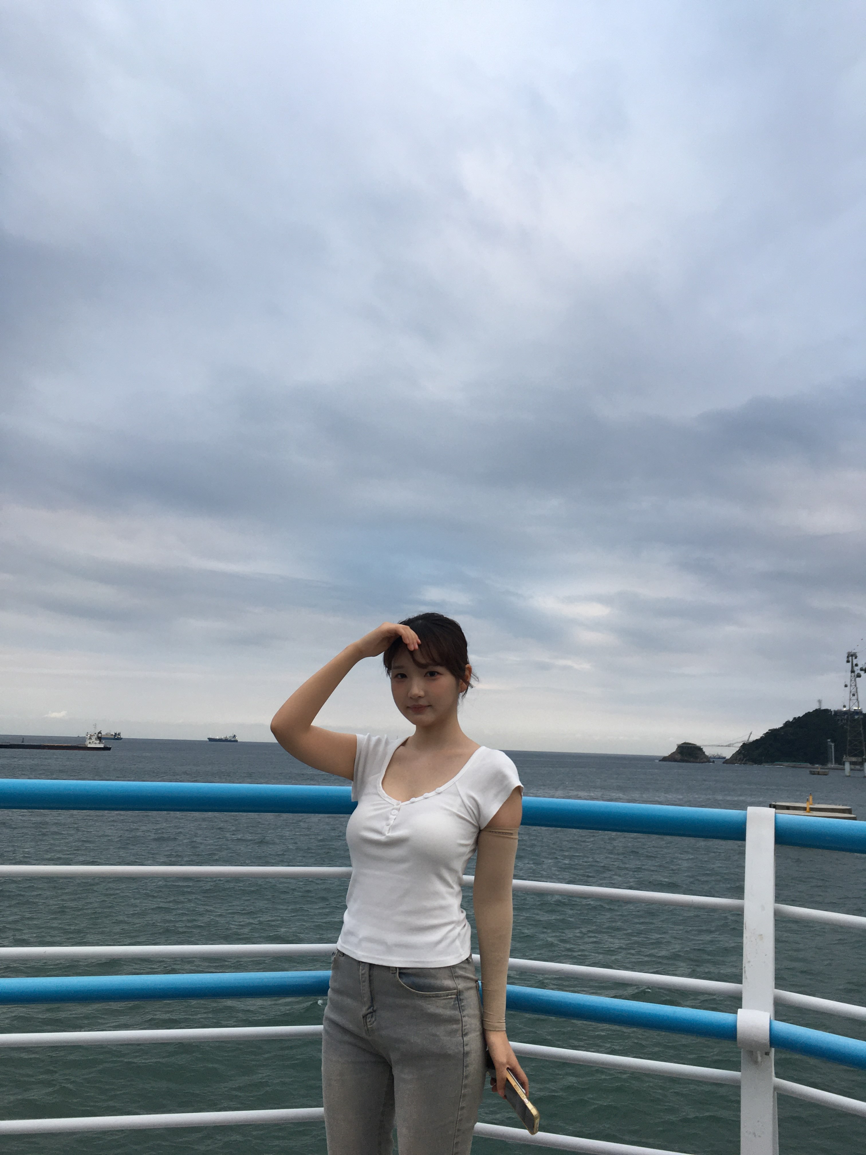 中年夫妻激情做爱，超淫荡对白，老婆说儿子的鸡巴真大。