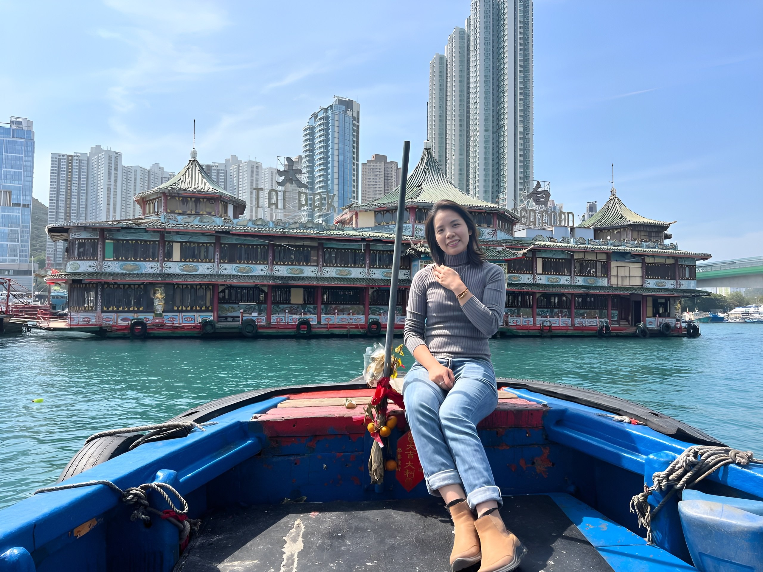 猛凿四十岁骚逼，白浆四溢，有对白。
