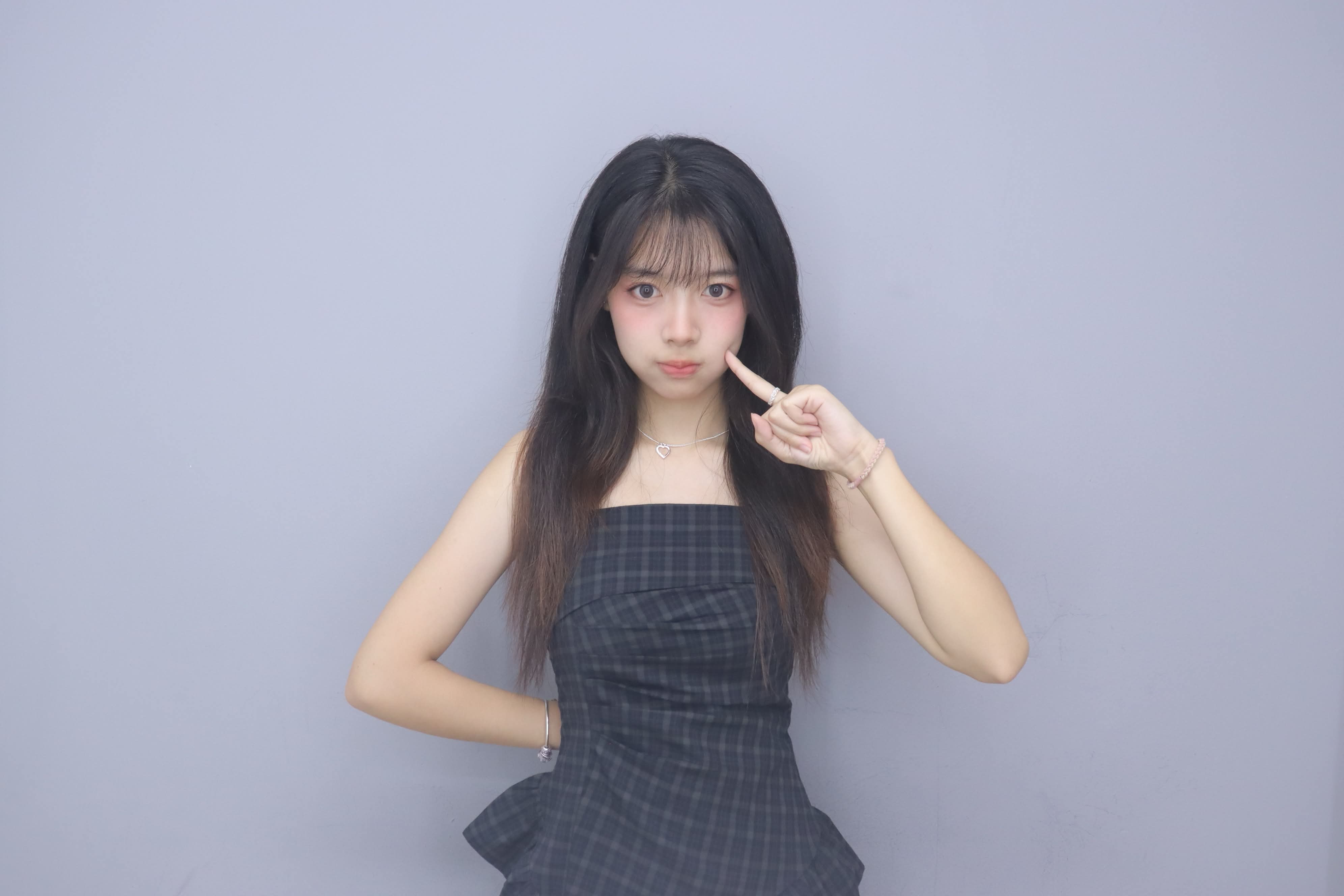 潮汕骚逼女同事背着老公和我操逼