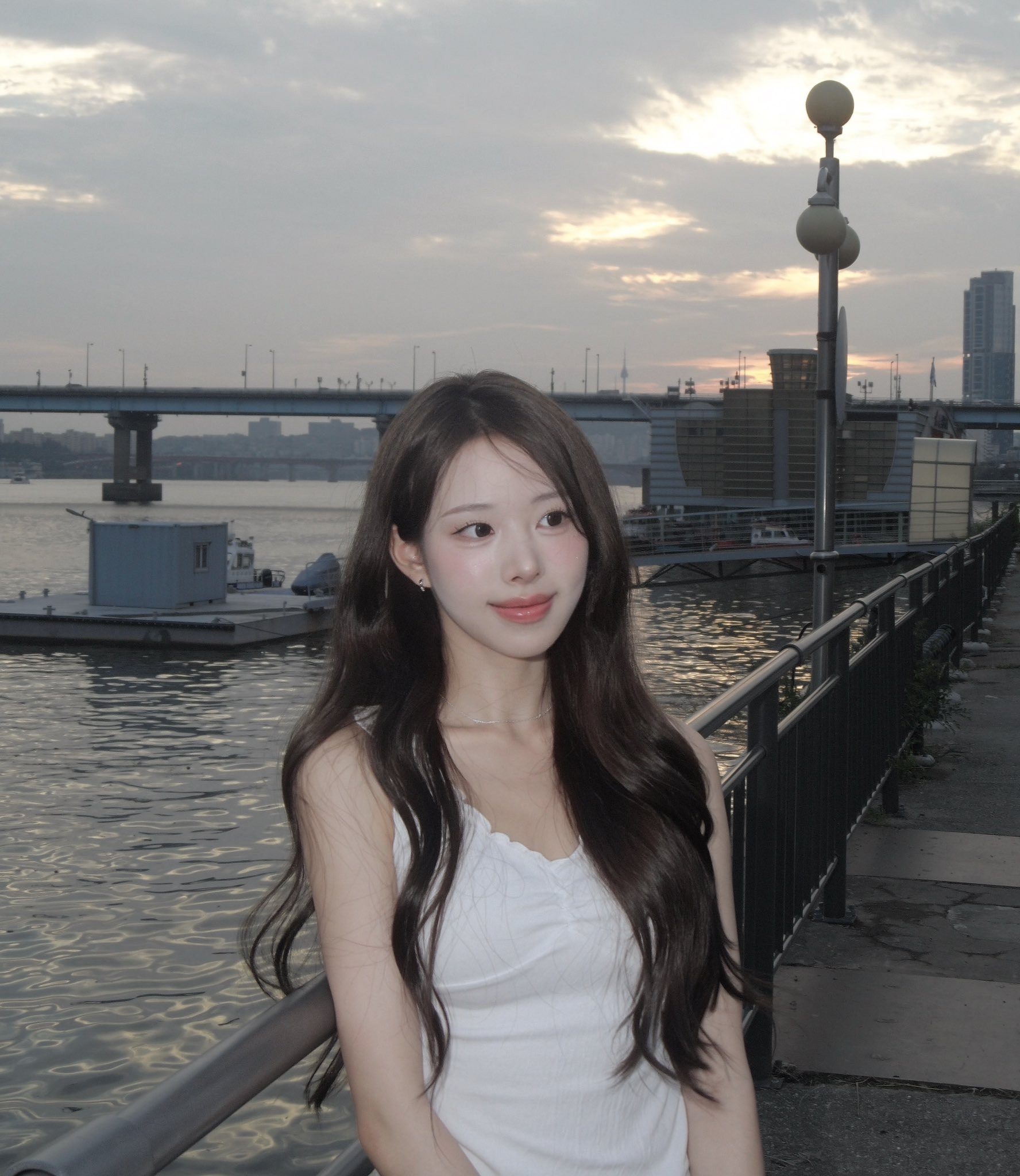 日兄弟的大学女友，居然高潮喷了我一身