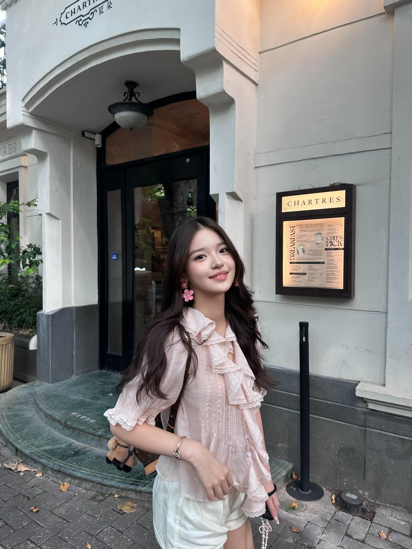 出差回家，老婆被操的嗷嗷叫，太爽了。
