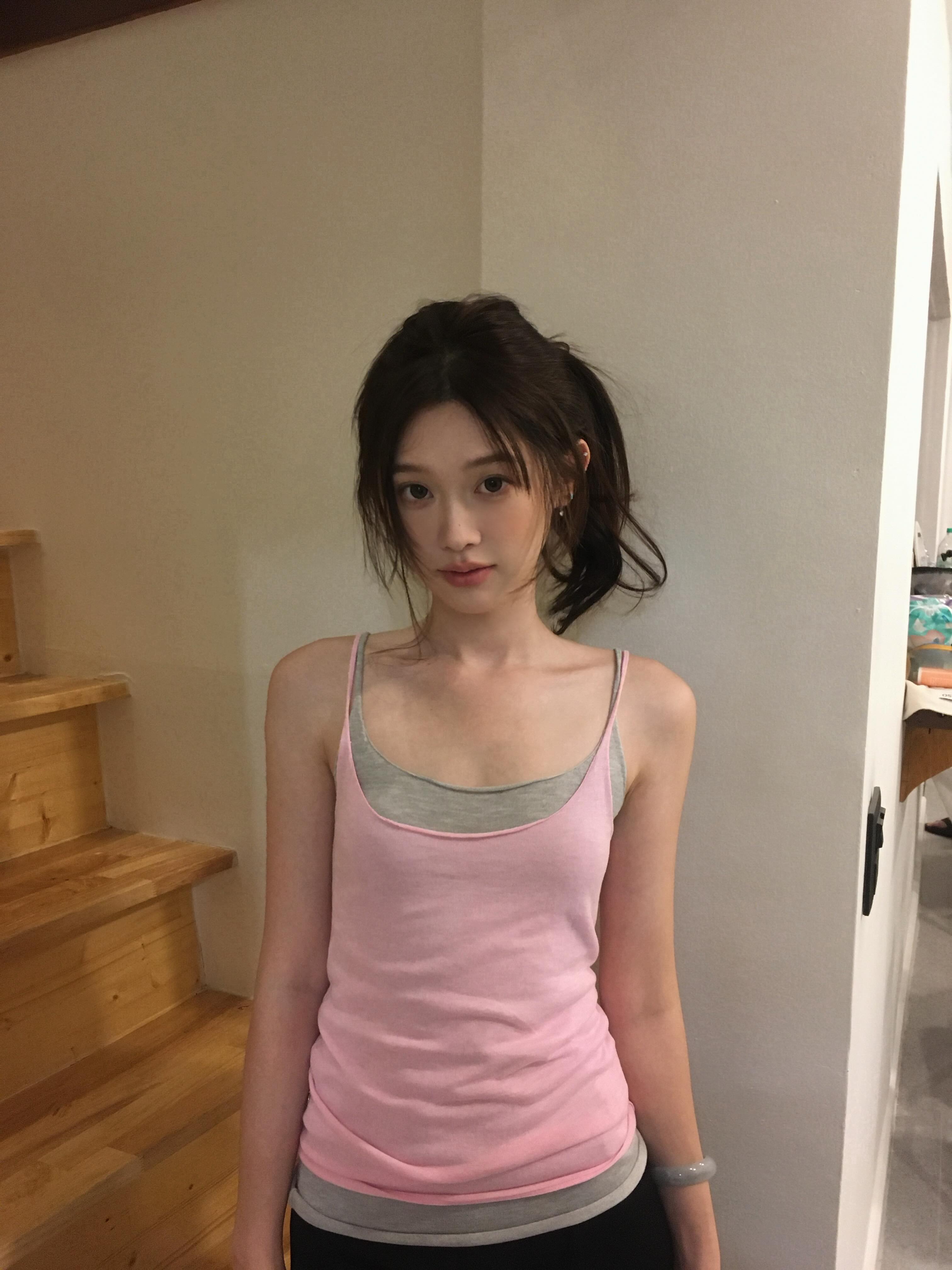 出差听到酒店隔壁情侣操逼