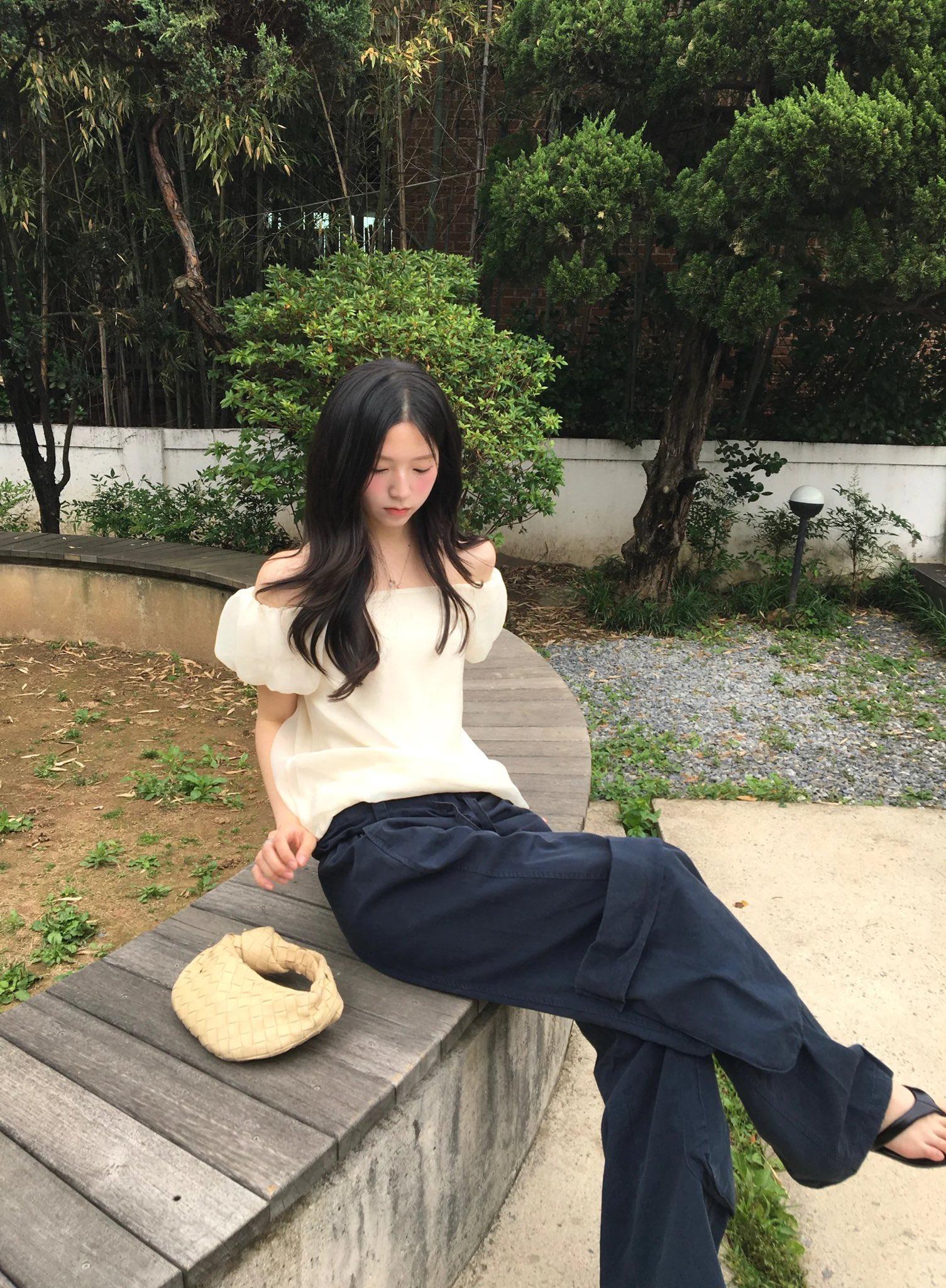操兄弟女友，比我老婆紧很多，而且非常浅，次次到底。