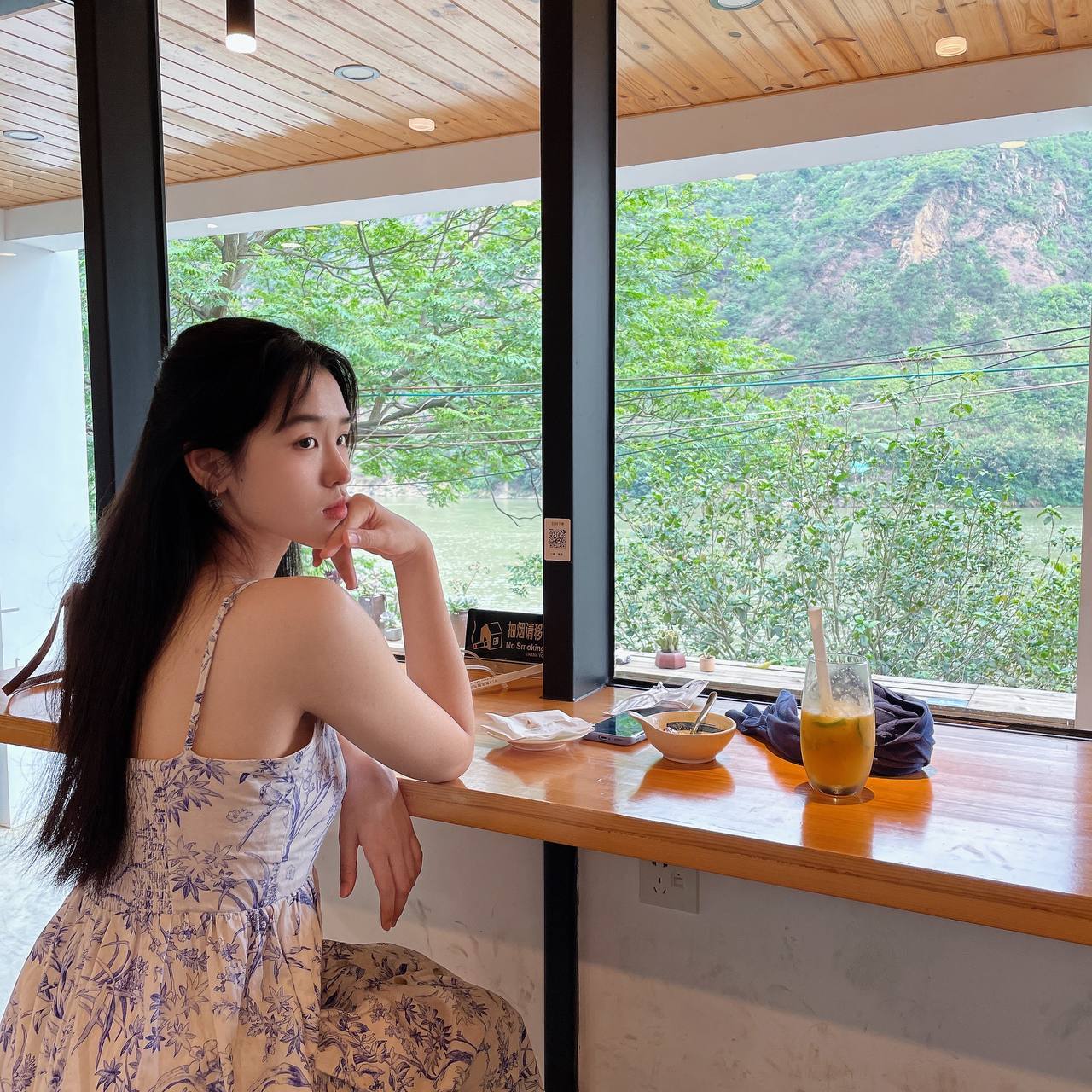 周末大学城酒店走廊录音，现在的女学生真会叫啊。