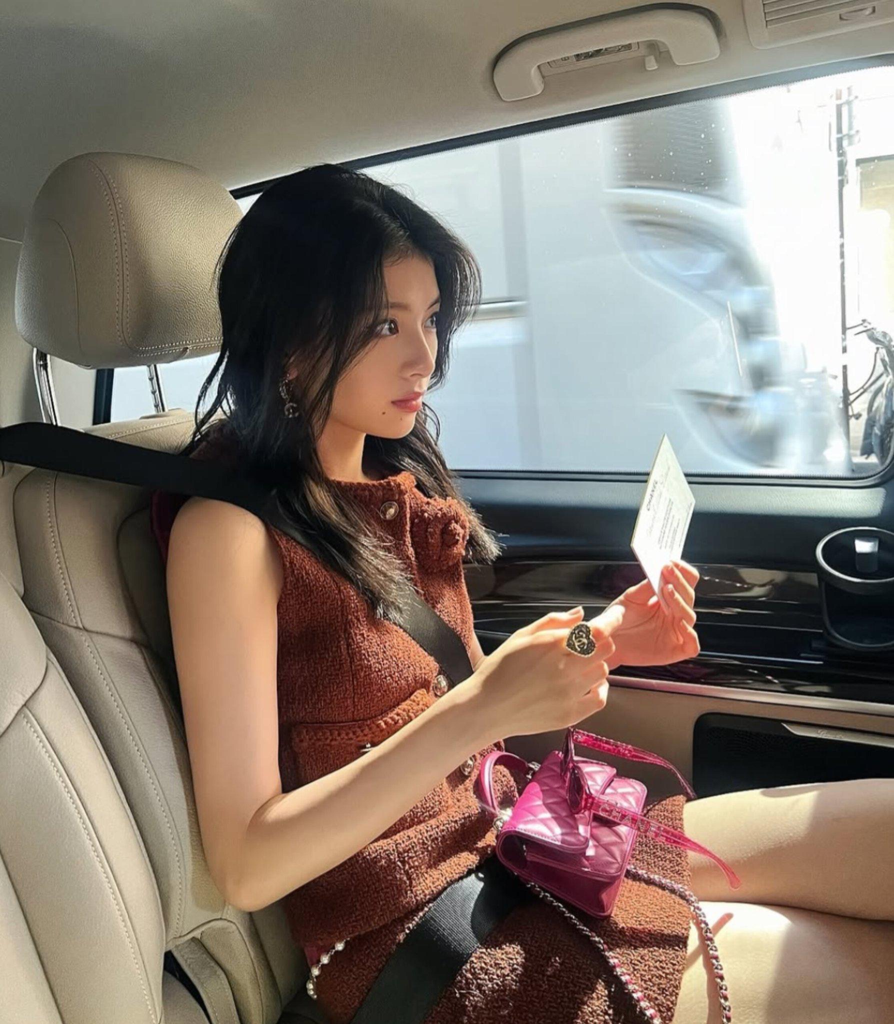 偷情离异小姨子，操的骚逼嗷嗷叫，对白超多。