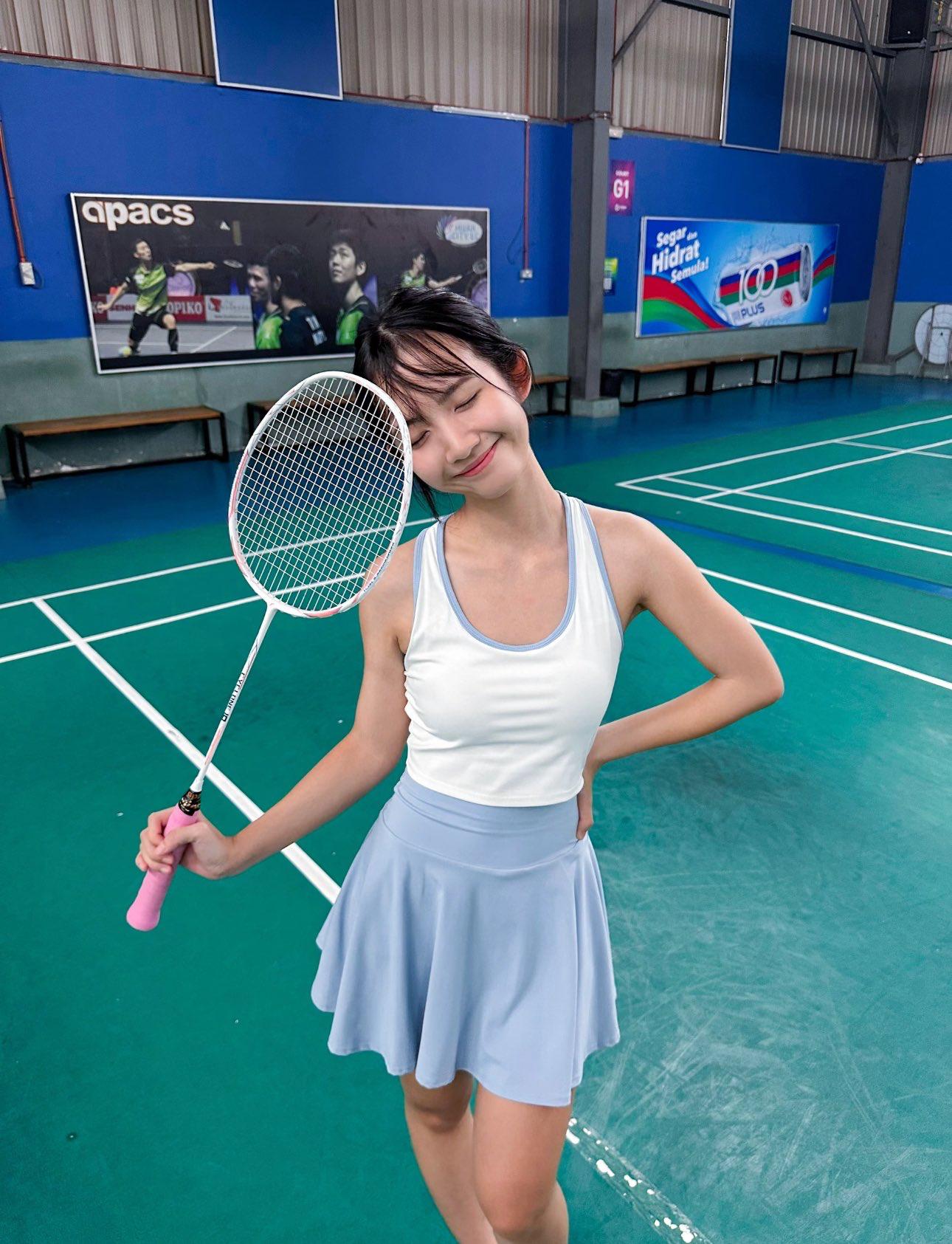 小姨子被我日过一次之后终于不再高冷了