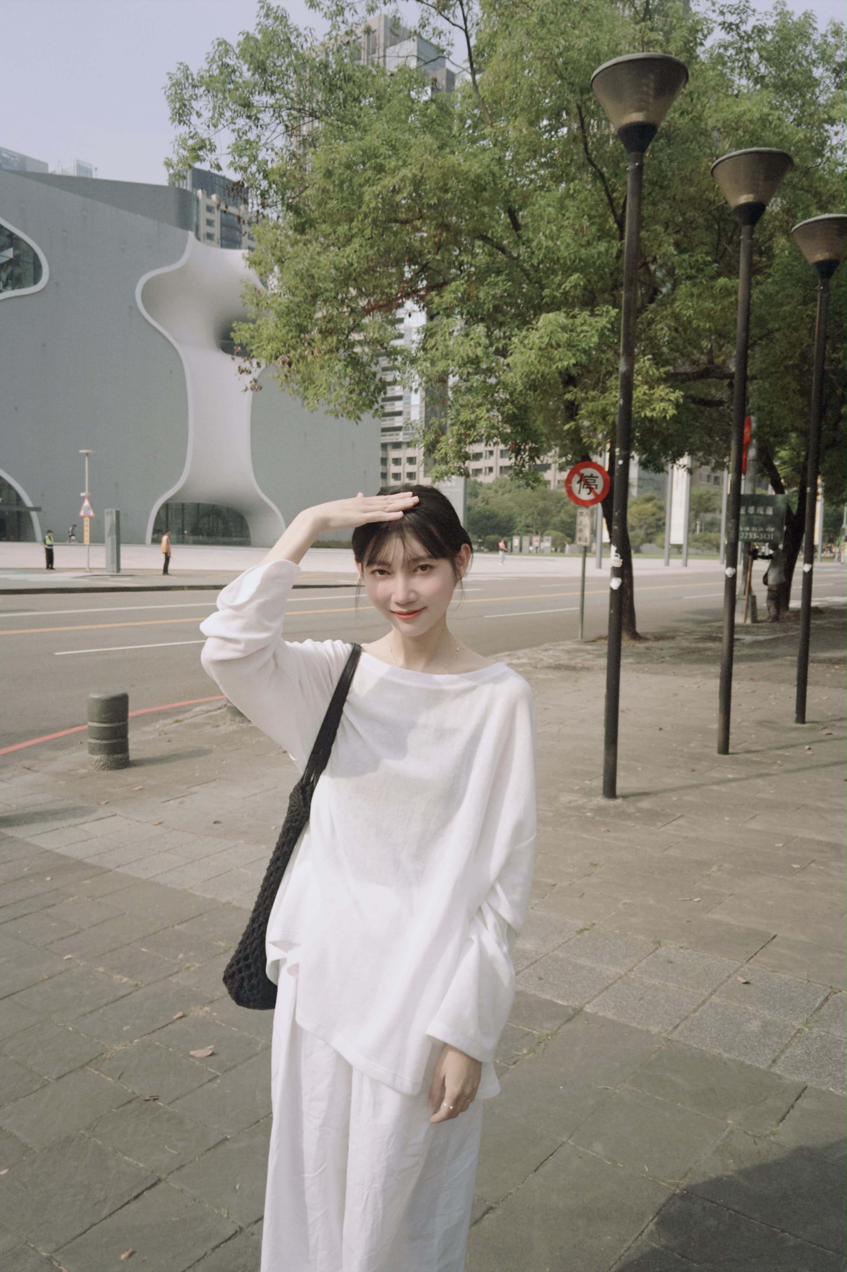 约操三十岁收银小少妇，后入时大喊操我。