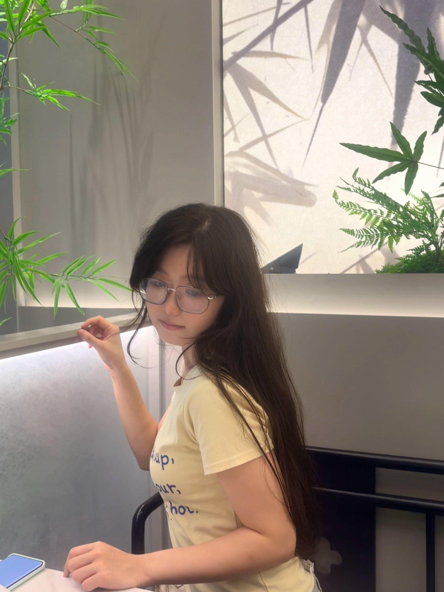 和媳妇做爱，舒服的呻吟。