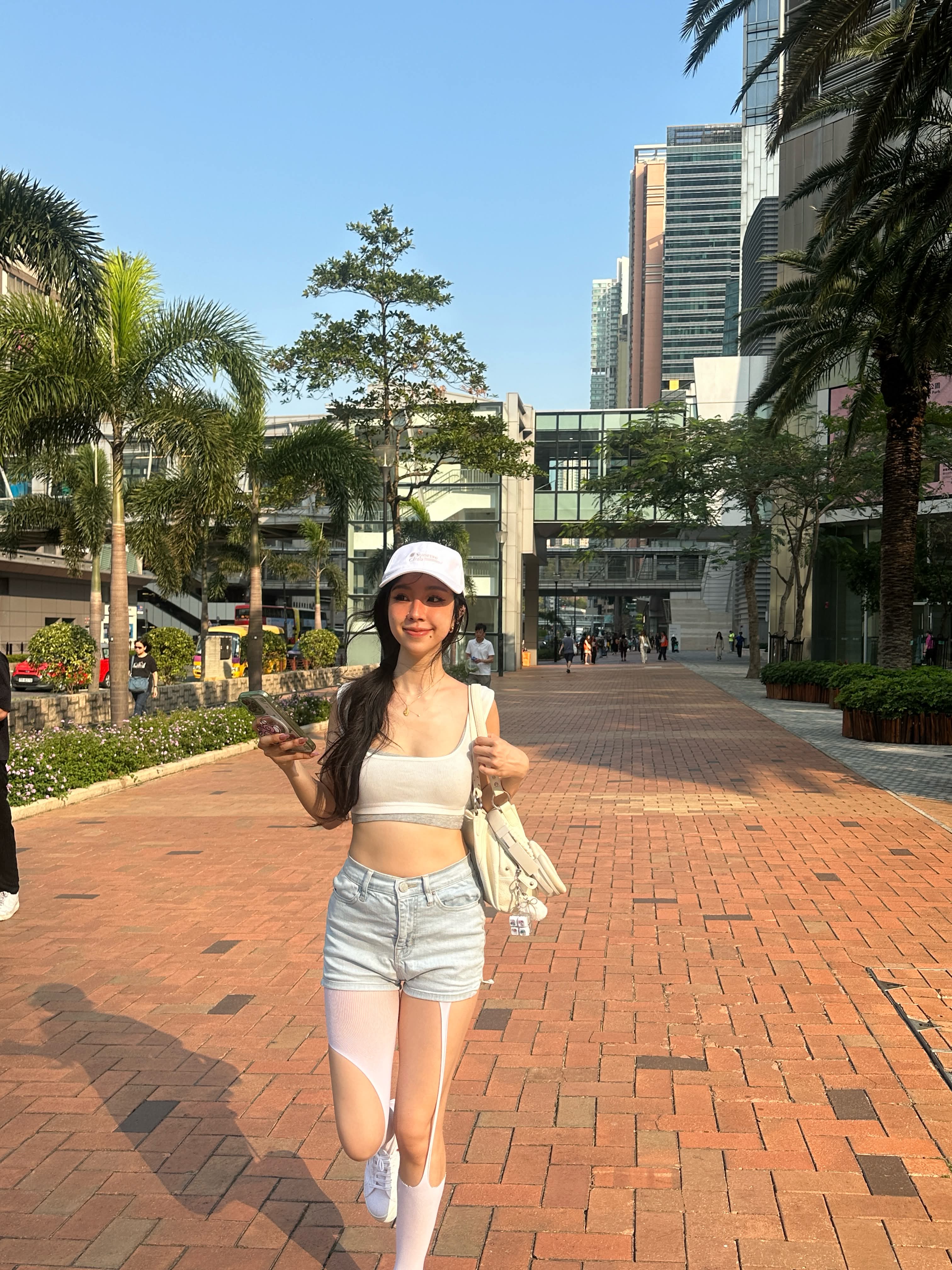 国庆带女友旅游，晚上干屁眼。