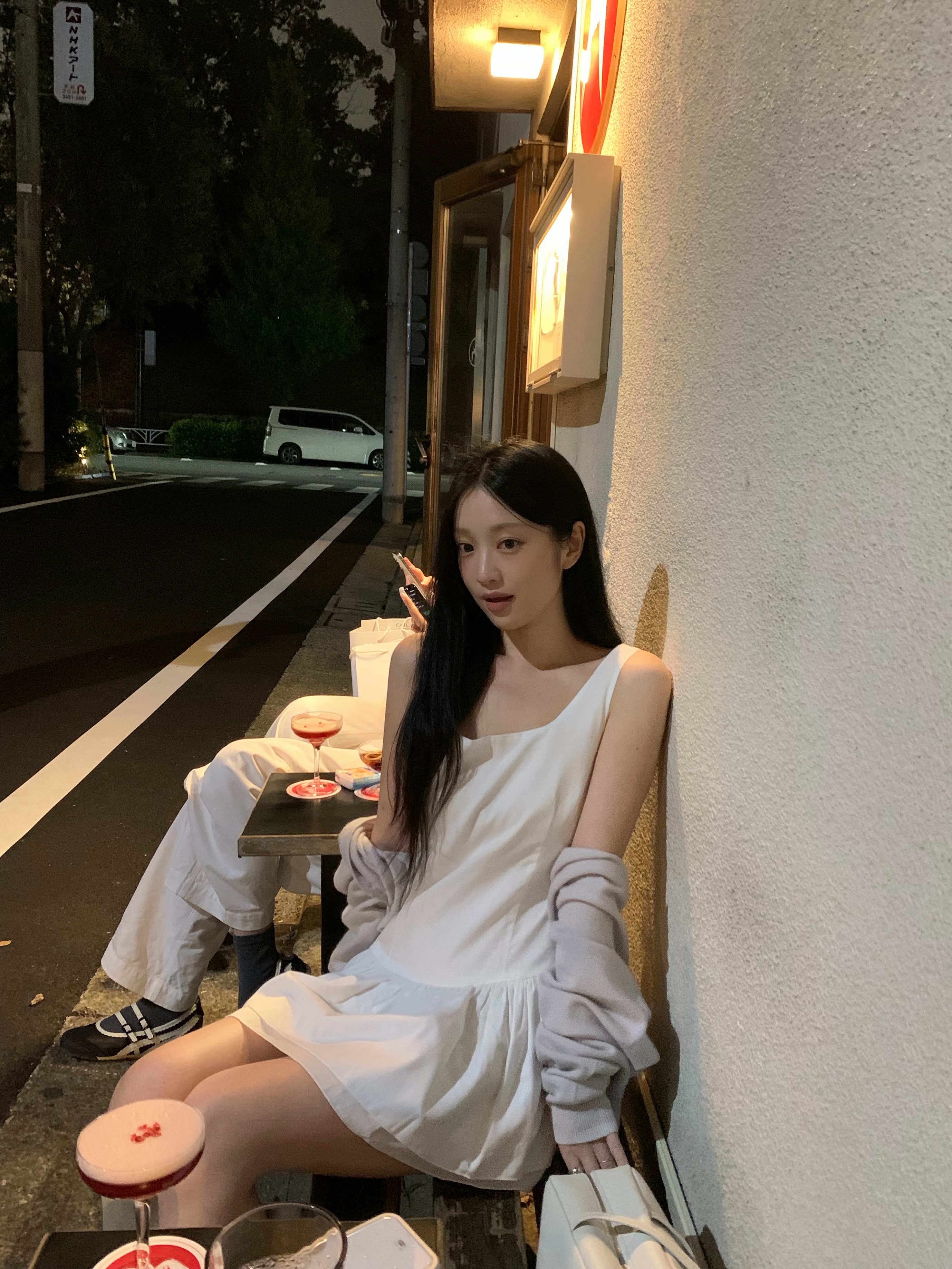 合租房操大一女友，隔壁有人不敢大声叫。