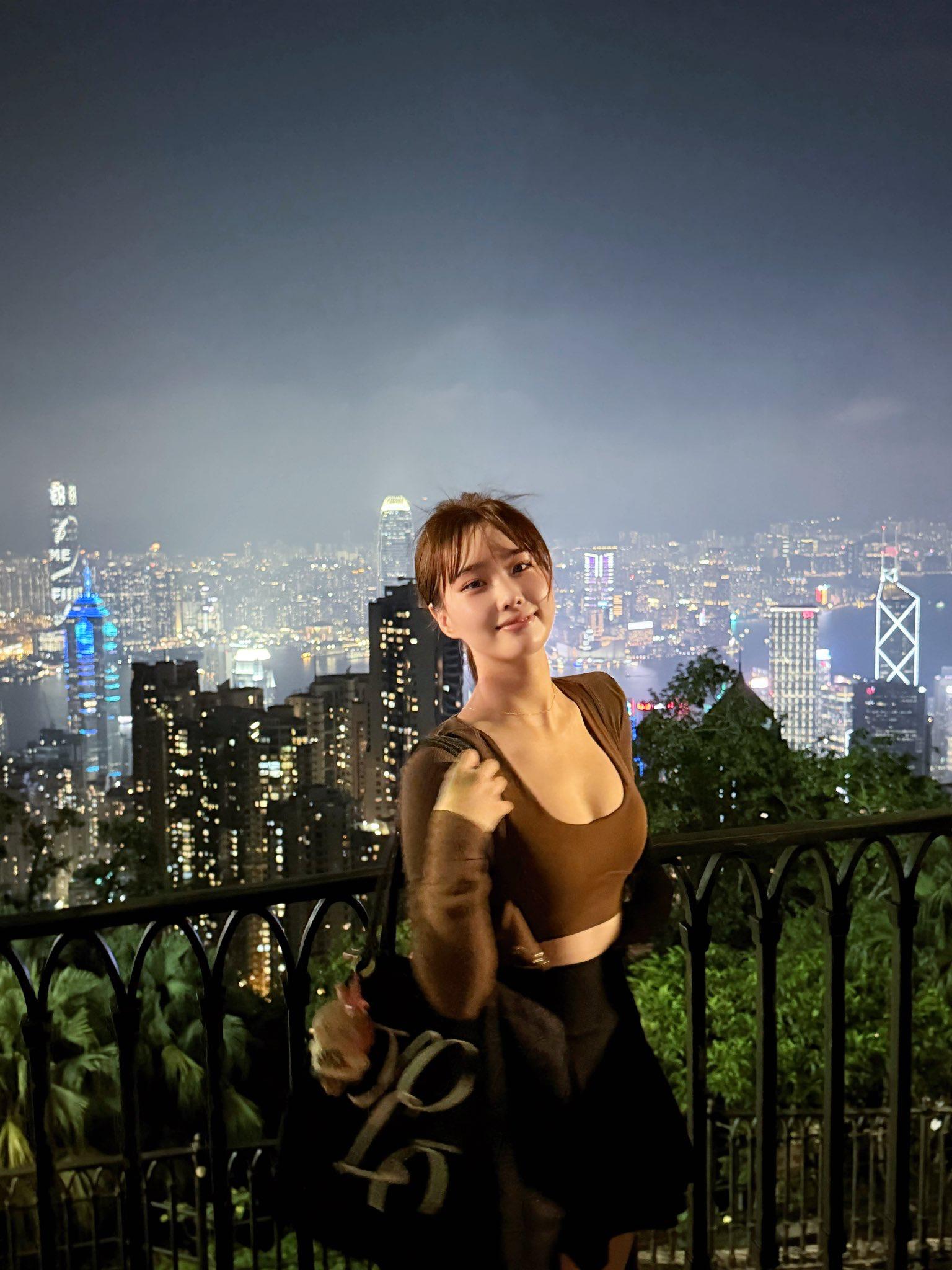 出租屋干女友，被操的说自己是骚逼。