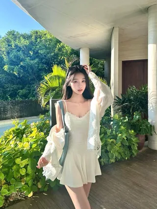 操大二学妹，叫声诱人。