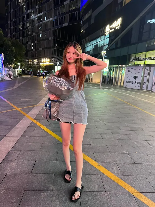 女友小穴水超多，叫床声非常骚。