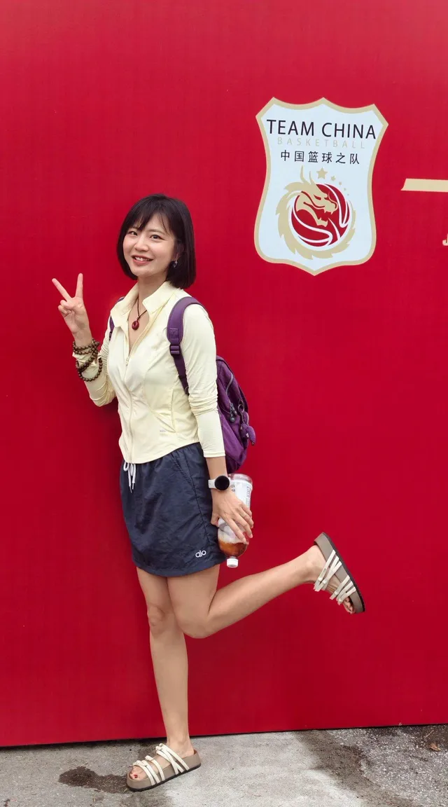 在维也纳酒店操 35 岁朋友妻子，叫声特别骚。
