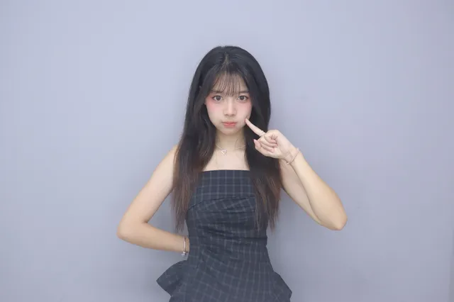 潮汕骚逼女同事背着老公和我操逼