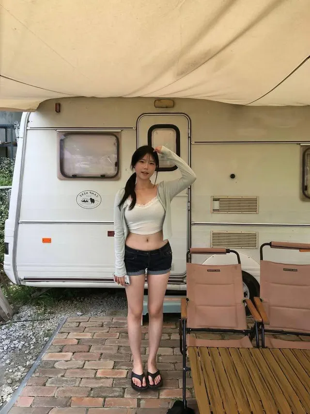 和白嫩女友做爱，操的骚话连篇，说要干死了。