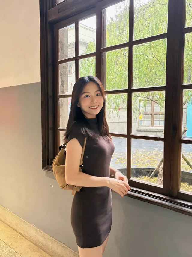 西安熟女真实录音，小穴很紧。