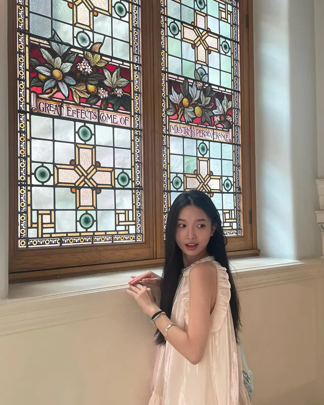 暑假和老婆度假，晚上疯狂做爱，撞击声很清晰。
