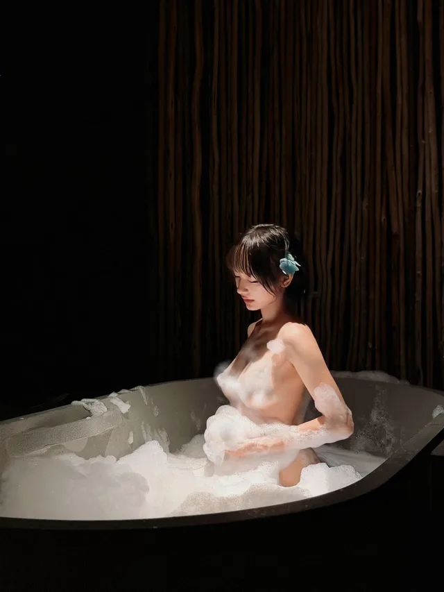 和女友做爱录音，水声都盖过叫床了。